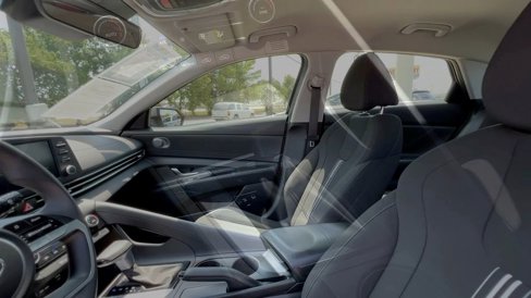 Certified 2023 Hyundai Elantra SEL image 31