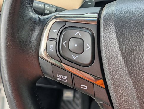 Used 2017 Toyota Avalon Limited image 20