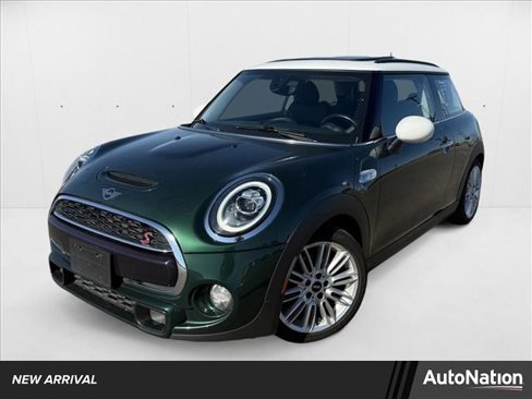 Used 2019 MINI Cooper S image 1
