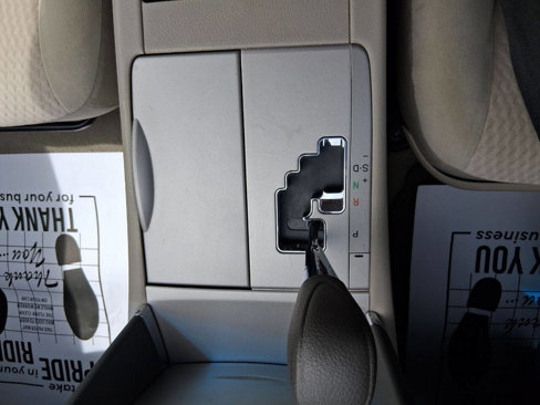 Used 2011 Toyota Camry LE image 24