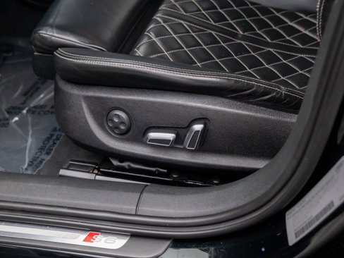 Used 2016 Audi S6 Premium Plus w/ Black Optic Package image 15