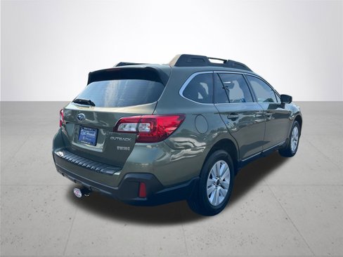 Used 2018 Subaru Outback 2.5i image 7