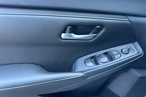 New 2025 Nissan Sentra SV w/ Trunk Package image 12