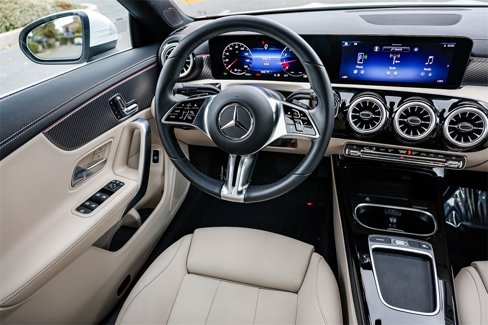 Used 2025 Mercedes-Benz CLA 250 4MATIC image 14