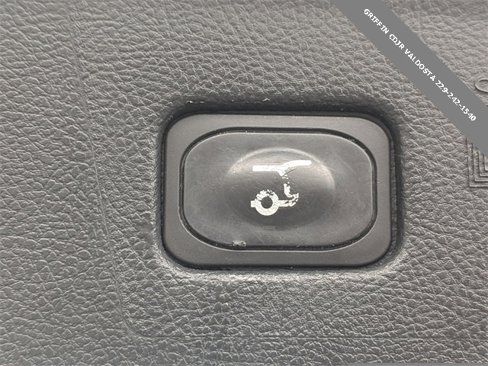 Used 2022 Ford Edge Titanium image 13