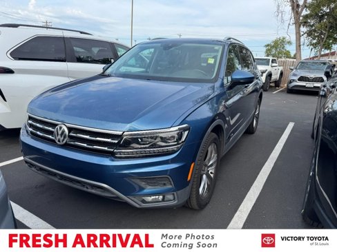Used 2018 Volkswagen Tiguan SEL Premium image 1