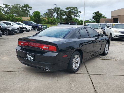 Used 2012 Dodge Charger SE image 4
