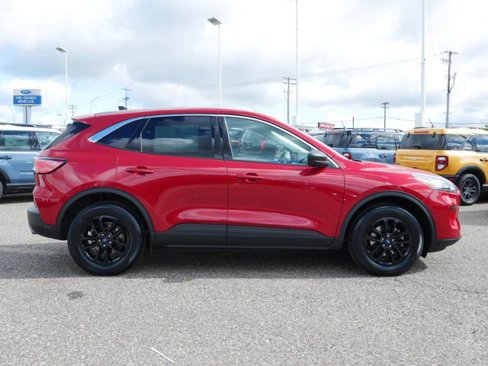 Certified 2022 Ford Escape SE w/ Cold Weather Package image 2