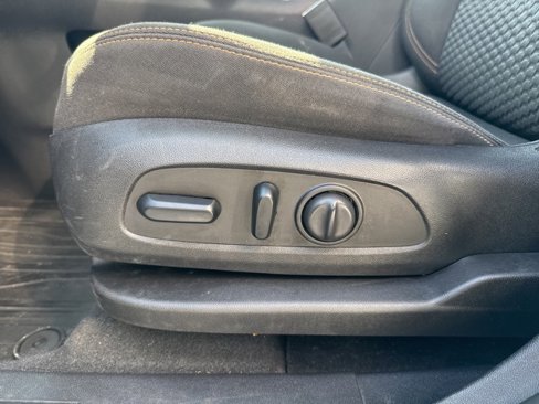 Used 2018 GMC Terrain SLE w/ Driver Convenience Package image 15