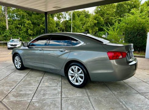 Used 2019 Chevrolet Impala LT image 2
