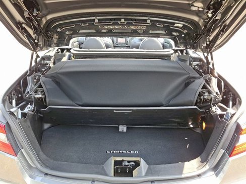 Used 2013 Chrysler 200 Limited image 29