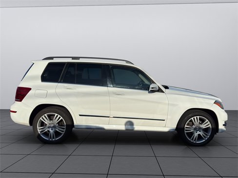 Used 2015 Mercedes-Benz GLK 350 4MATIC image 7