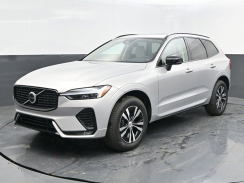 New 2025 Volvo XC60 B5 Core image 3