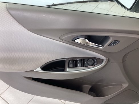Used 2022 Chevrolet Malibu LT image 11