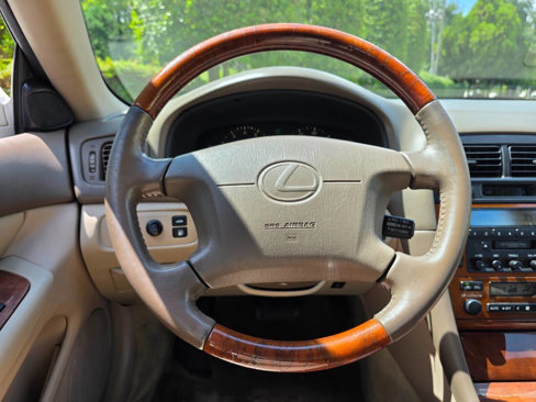 Used 2001 Lexus ES 330 image 17
