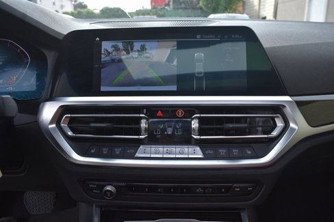 Used 2022 BMW 330i Sedan w/ Convenience Package image 18