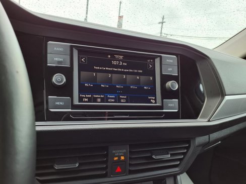Used 2022 Volkswagen Jetta S image 19