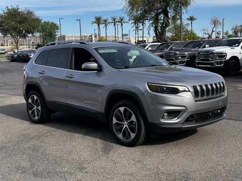 Used 2021 Jeep Cherokee Limited w/ Elite Package image 4