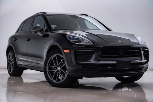 Certified 2025 Porsche Macan Turbo image 8