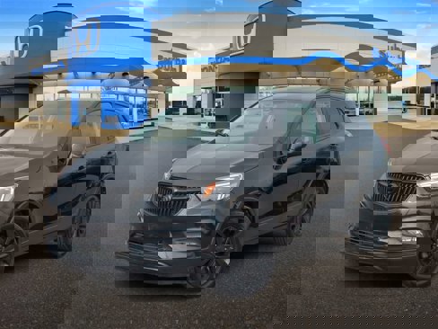 Used 2018 Buick Encore Essence image 1