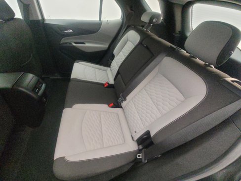 Used 2020 Chevrolet Equinox LS image 18