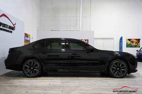 Used 2024 BMW 740i image 27