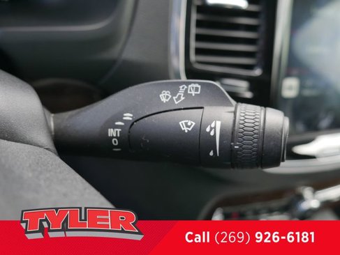 Used 2018 Volvo XC90 T6 Momentum w/ Convenience Package image 26