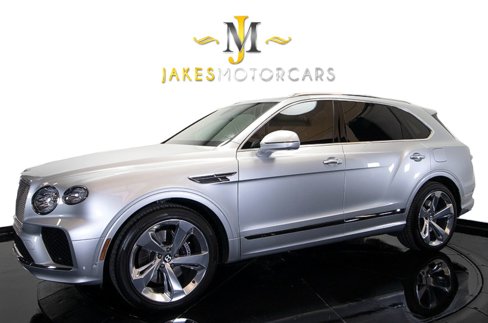 Used 2023 Bentley Bentayga Plug-In Hybrid image 2