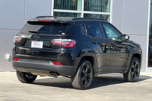 Used 2018 Jeep Compass Latitude w/ Popular Equipment Group image 4