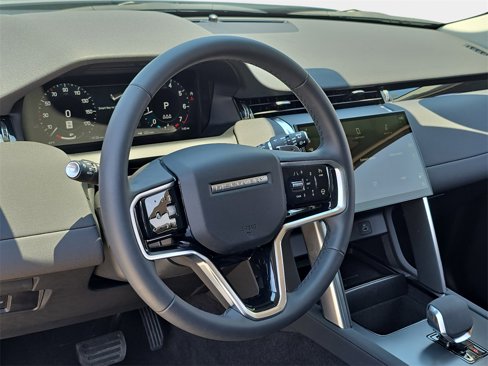 Used 2024 Land Rover Discovery Sport S image 16