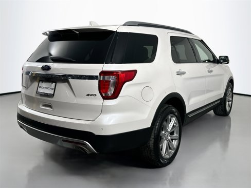 Used 2017 Ford Explorer Limited image 5