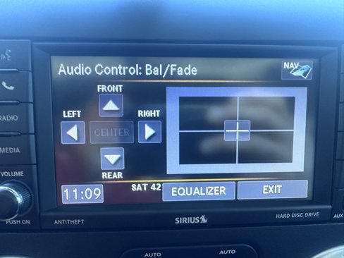 Used 2018 Jeep Wrangler Unlimited Sahara w/ Connectivity Group image 13