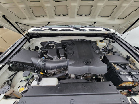 Used 2012 Toyota FJ Cruiser 4WD w/ Convenience Pkg image 19