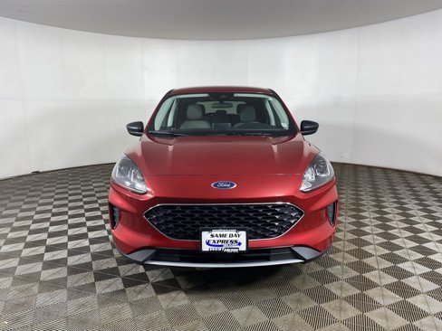 Used 2022 Ford Escape SE image 5