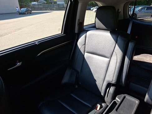 Used 2014 Toyota Highlander Limited image 18