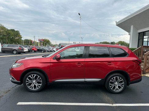 Used 2017 Mitsubishi Outlander SE image 4
