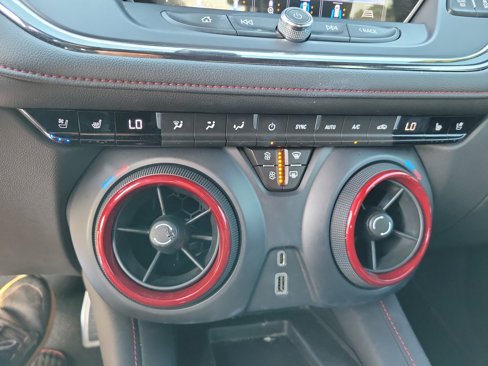 Used 2020 Chevrolet Blazer RS image 26