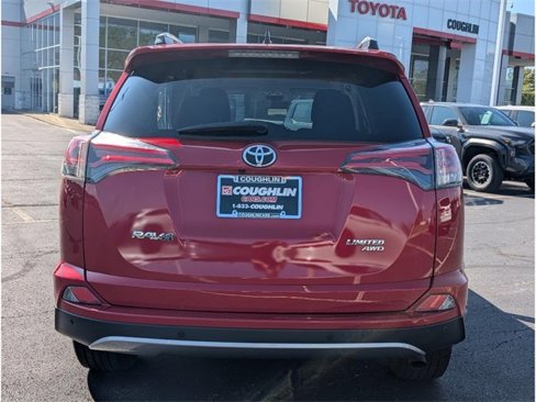 Used 2017 Toyota RAV4 Platinum image 6