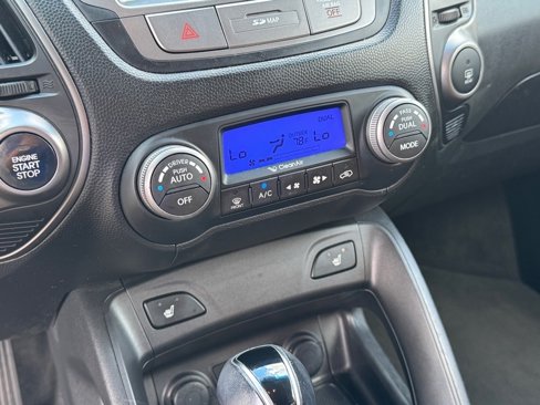 Used 2015 Hyundai Tucson Limited w/ Option Group 03 image 24