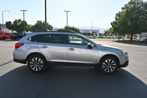 Used 2017 Subaru Outback 2.5i Limited image 13