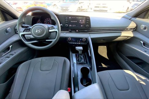 Used 2023 Hyundai Elantra SEL image 14