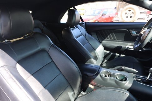 Used 2016 Ford Mustang Premium image 18