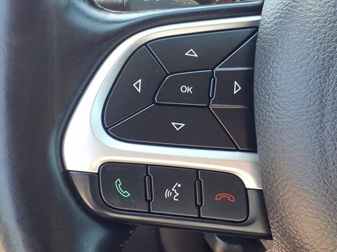 Used 2021 Jeep Compass Limited image 19