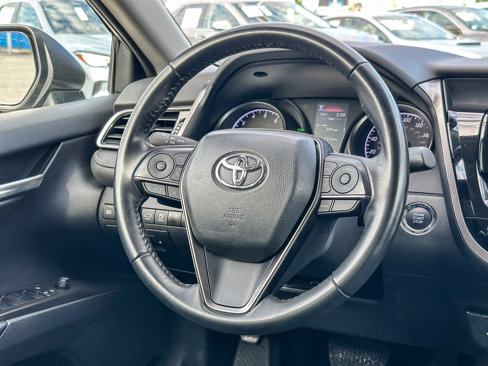 Used 2023 Toyota Camry SE image 16