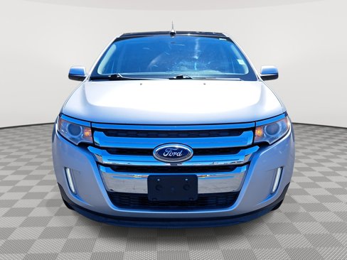 Used 2011 Ford Edge Limited w/ Driver Entry Pkg image 3