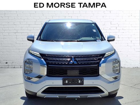 Used 2022 Mitsubishi Outlander SE image 6