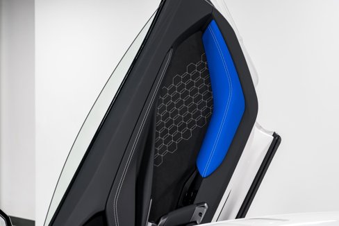Used 2024 Lamborghini Revuelto image 38