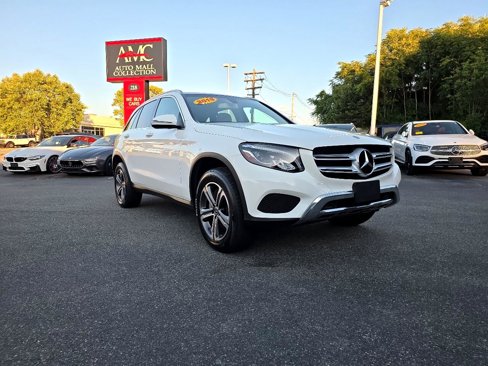Used 2019 Mercedes-Benz GLC 300 4MATIC w/ Premium Package image 17