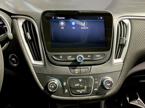 Used 2022 Chevrolet Malibu LS image 26
