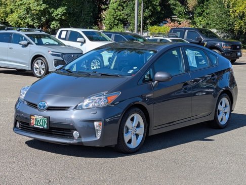 Used 2014 Toyota Prius Five image 9